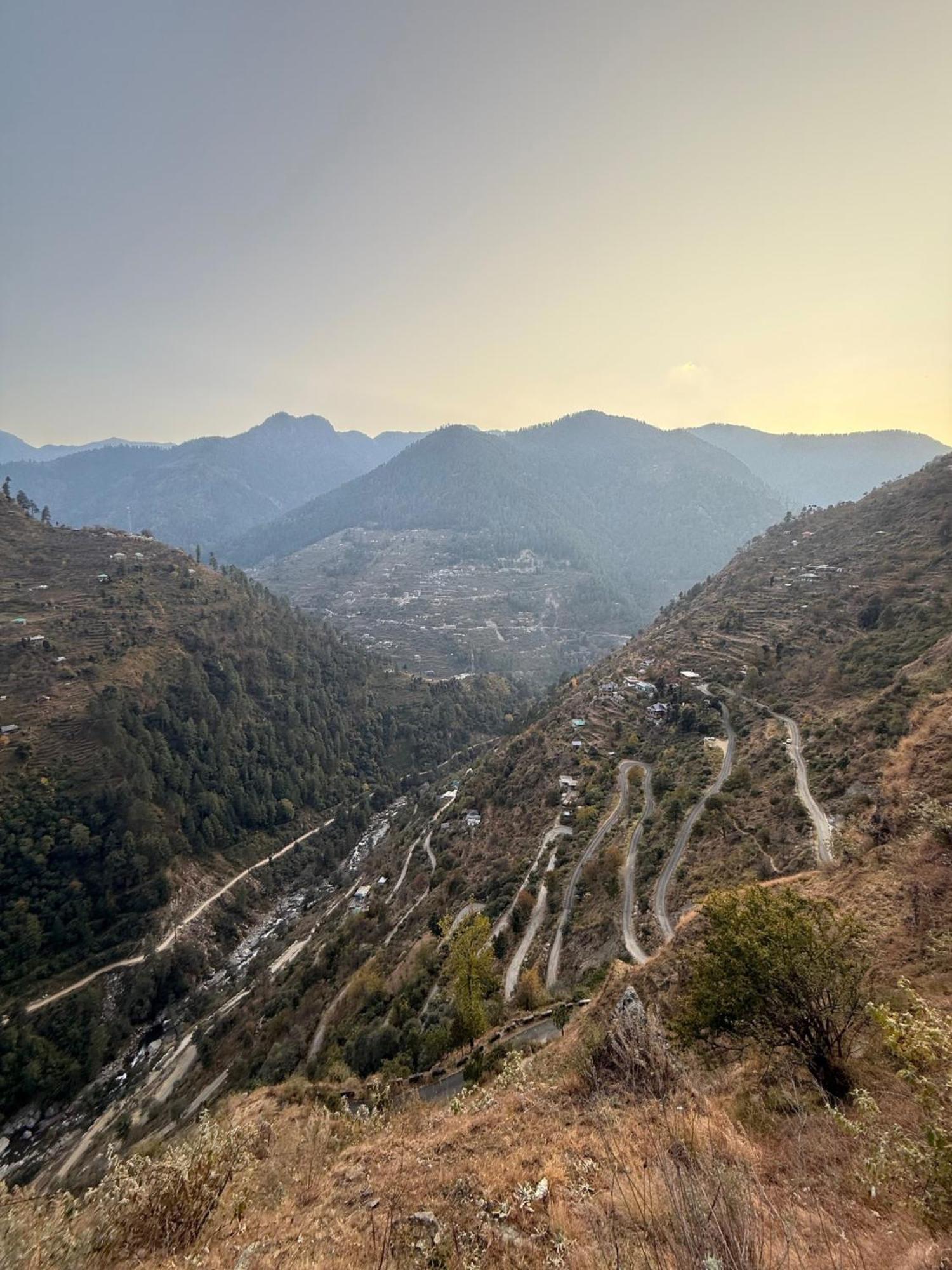 The Void - Tirthan Valley Gushaini Exterior foto